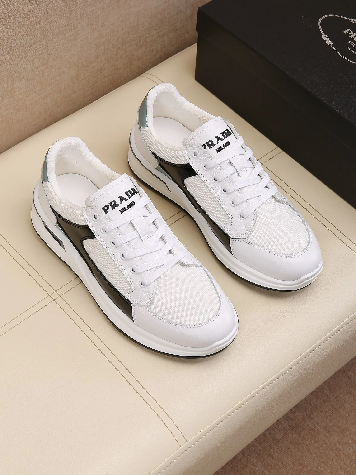 Batch 440 🕷️🕷️【PRADA】Prada's new men's fashionable casual shoes🇨🇳original quality, high-end boutique💯exquisite details,🌶🌶original lightweight, wear-resistant and non-slip original outsole, comfortable to wear🎋classic craftsmanship, fine workmanship, worth owning Code number: 38-44 Large quantities in stock